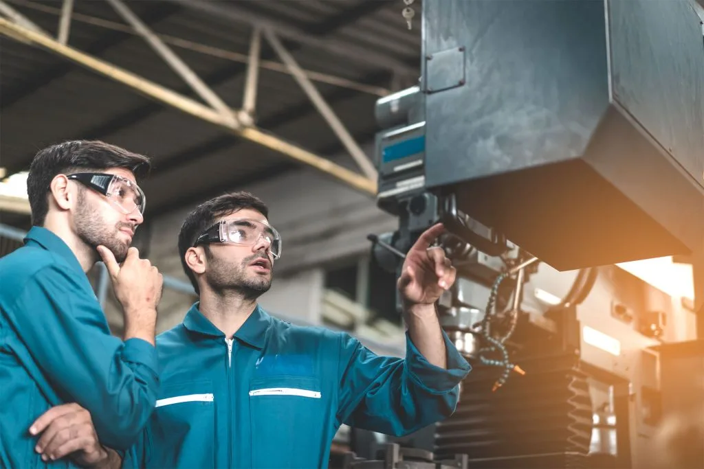 CNC service-oriented professionals